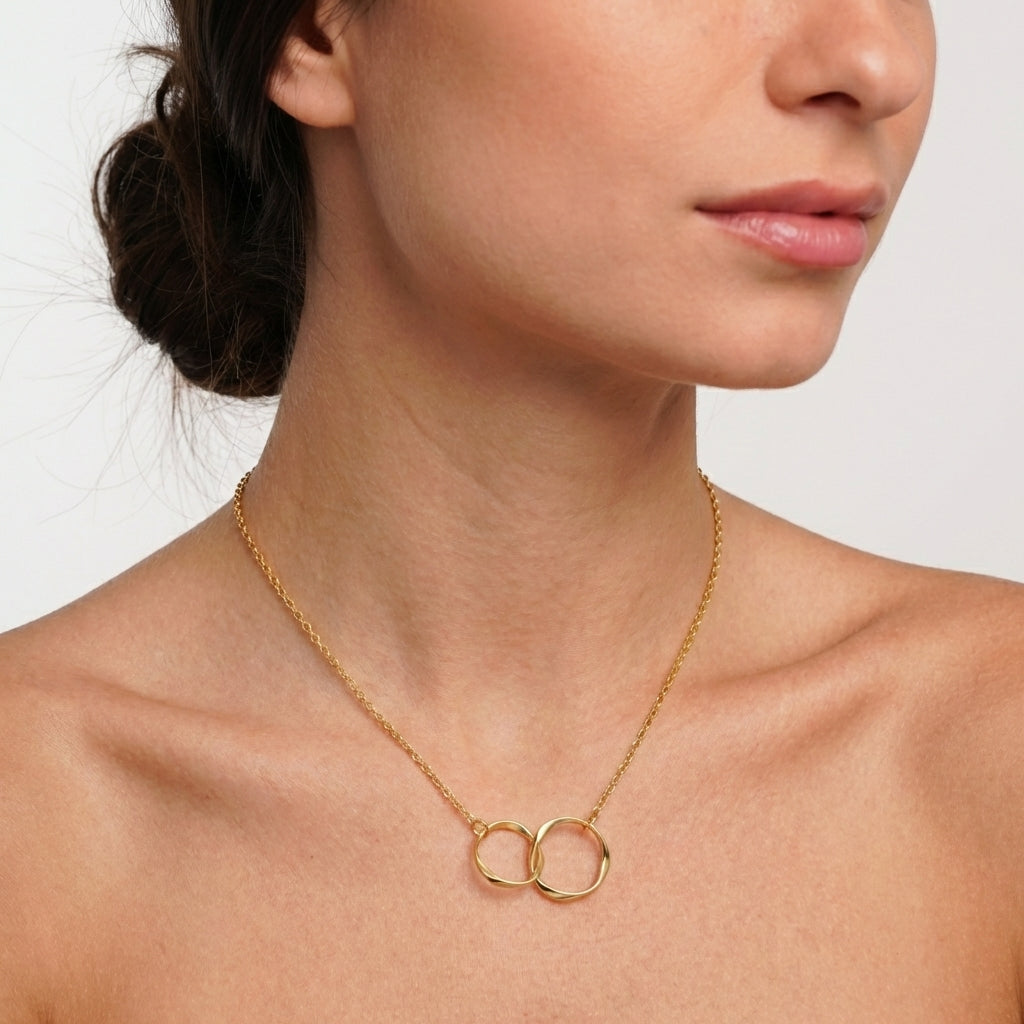 Celyssa Double Circle Interlocking Necklace