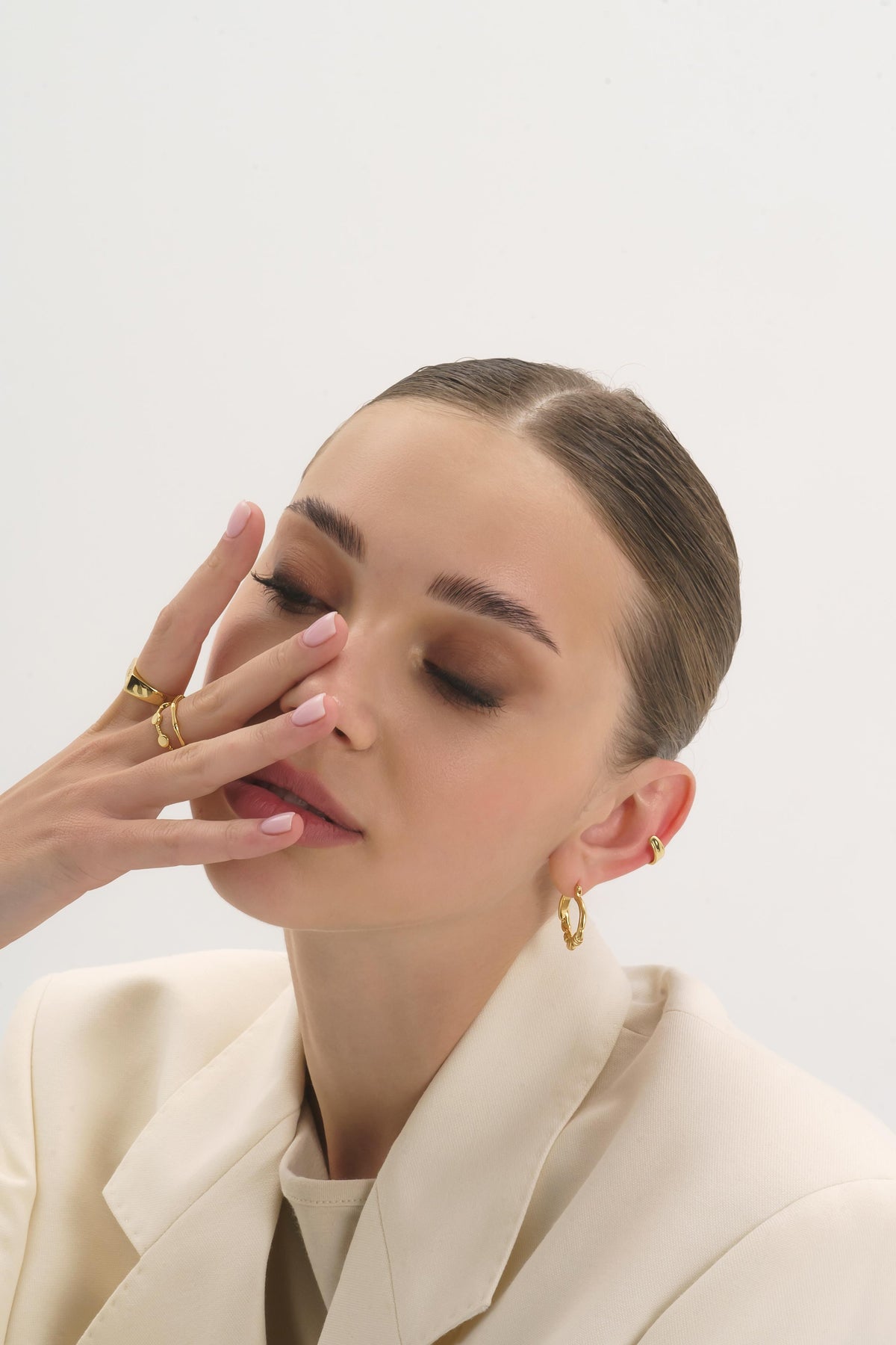 Celyssa Minimal Ear Cuff