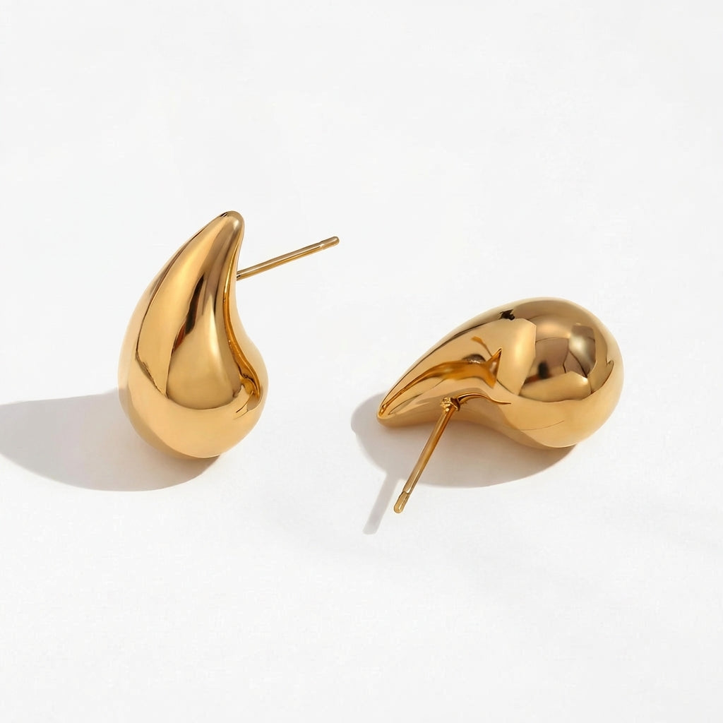 Celyssa Teardrop Earrings in Gold