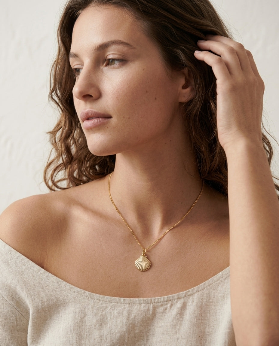 Celyssa Shell Pendant Necklace