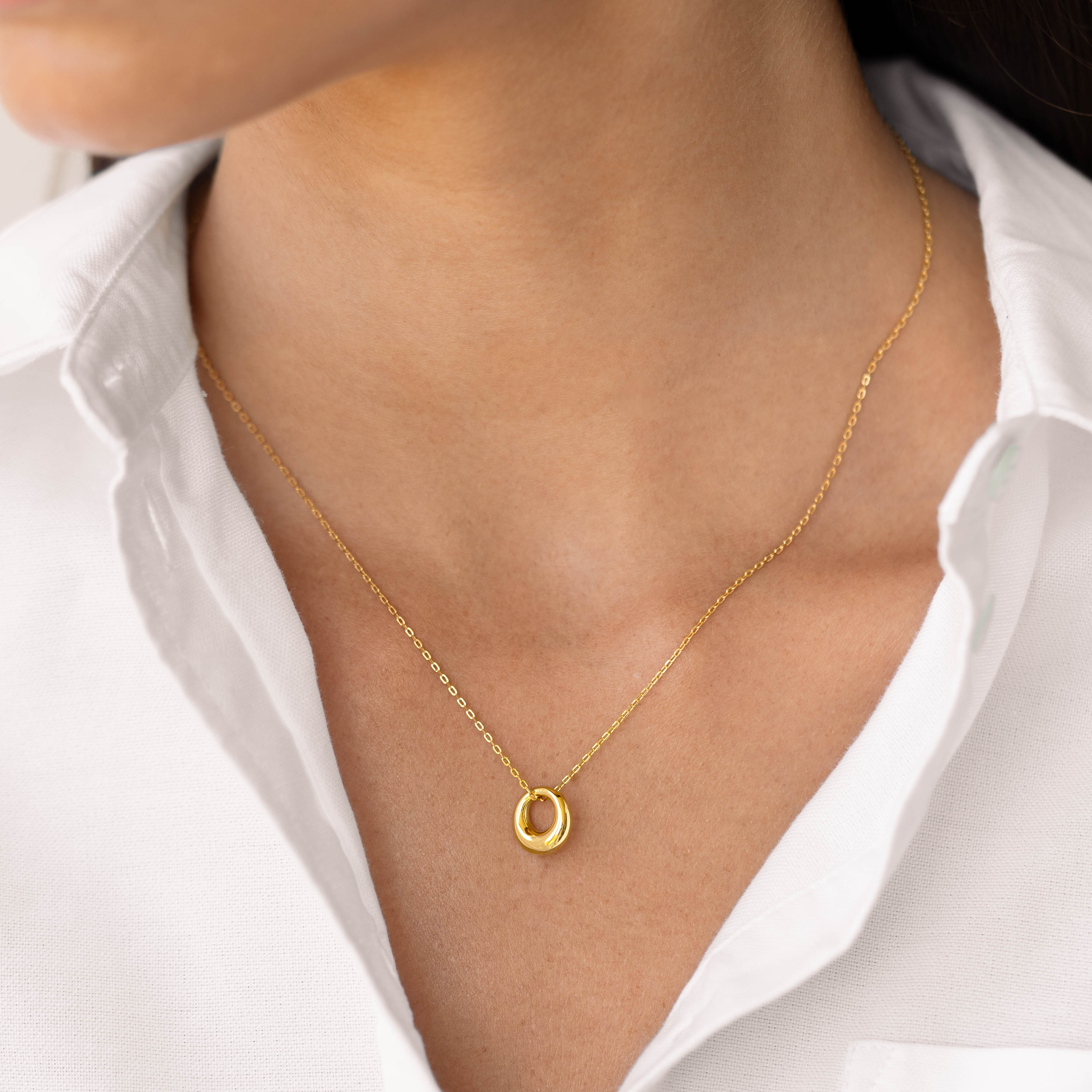 Celyssa Circle Pendant Necklace