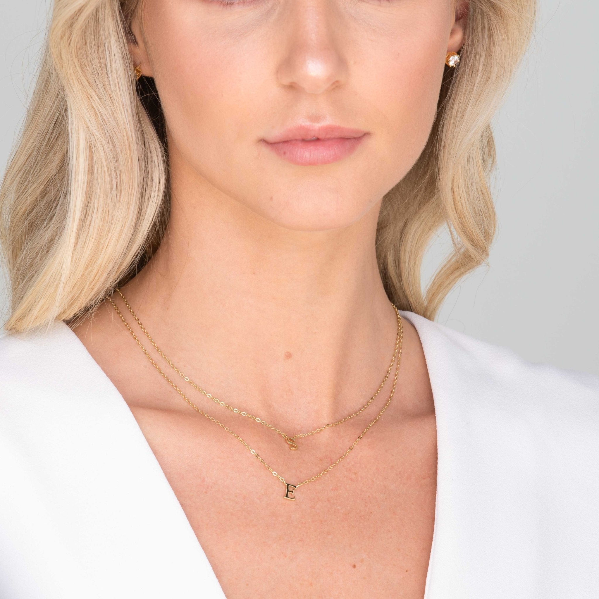 Celyssa Script Initial Letter Necklace in Gold / I